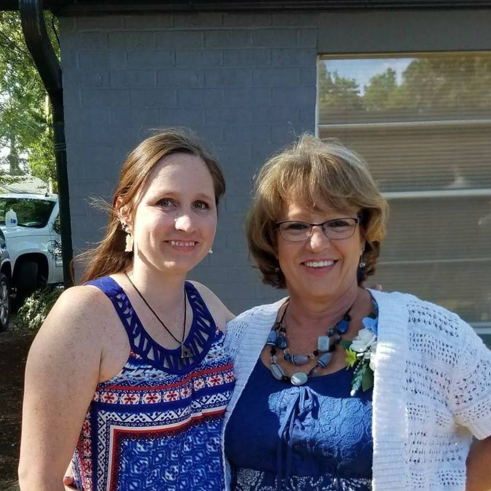 Meet your Posher, Laurie